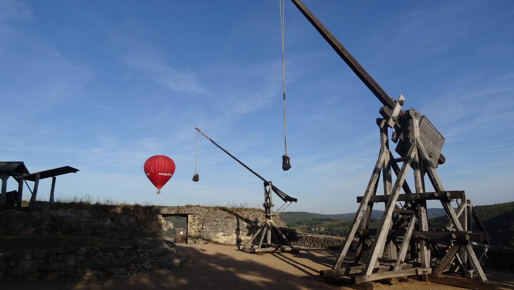 Au Pied Du Chateau - 5 A 11 Personnes - Baignade-Canoe-Piste Cyclable A 100 M カステルノー・ラ・シャペル エクステリア 写真